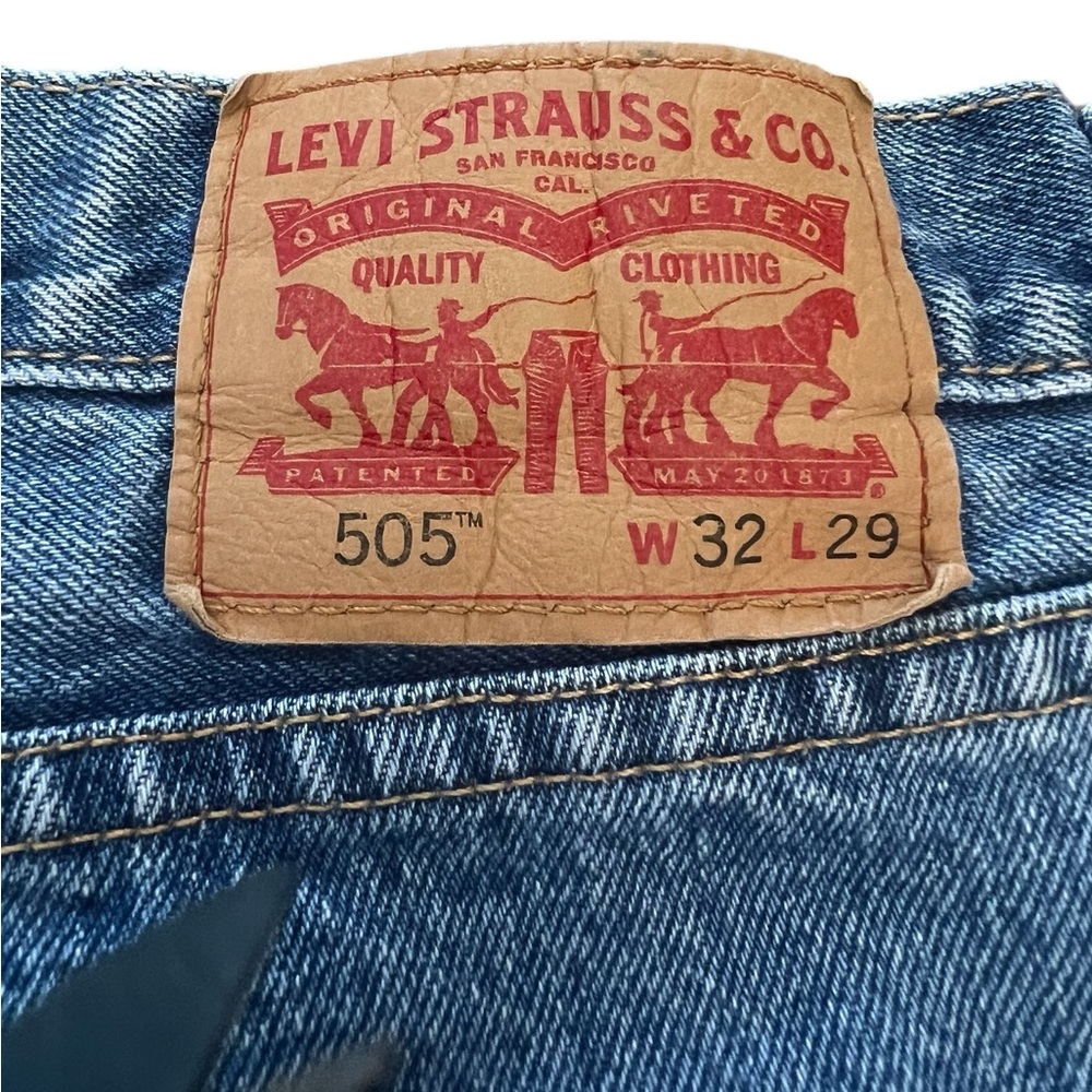 Levi's Blue Men's 505 Jeans size 32x29 great condition no holes or fray - Picture 2 of 6